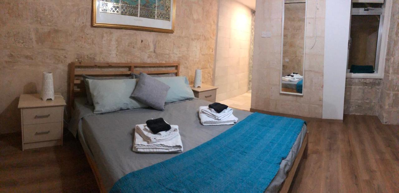 Ferienwohnung Floriana Cosy Townhouse Exterior foto